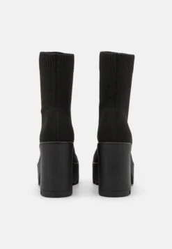 Call It Spring Vegan Nathali - Enkellaarsjes Met Plateauzool - Black -Call It Spring 12309b1f27664a59803376eec67aefb7