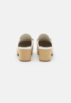 Call It Spring Claudya Vegan- Clogs - Ice 9 Call It Spring Claudya Vegan- Clogs - Ice -Call It Spring 3d5b1df2b58b483ebd49e9b56f85180e