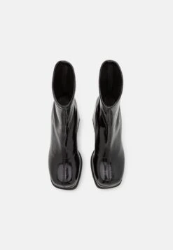 Call It Spring Vegan Roxiee - Enkellaarsjes Met Plateauzool - Black 11 Call It Spring Vegan Roxiee - Enkellaarsjes Met Plateauzool - Black -Call It Spring 5d1a7b459d8c48c4bc9fe5dfed97d89d