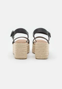 Call It Spring Memphis Vegan - Sandalen Met Plateauzool - Black -Call It Spring a52fa9a7ccd94a83811d48db5608f810