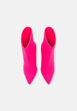 Call It Spring Vegan Noraah - Korte Laarzen - Bright Pink 11 Call It Spring Vegan Noraah - Korte Laarzen - Bright Pink -Call It Spring b434ff4a71674d598abcf629805e76d0