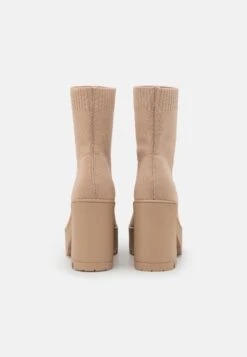 Call It Spring Vegan Nathali - Enkellaarsjes Met Plateauzool - Beige -Call It Spring c08a6da977e44294910942cd9ce41b99